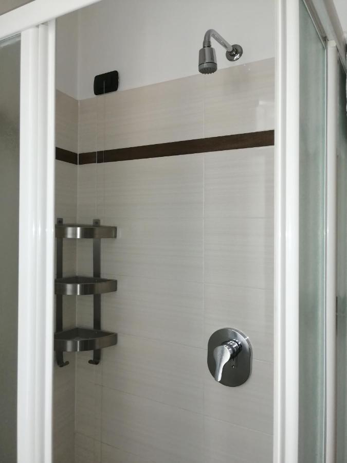 Al Molo 2 Apartment Como Exterior photo